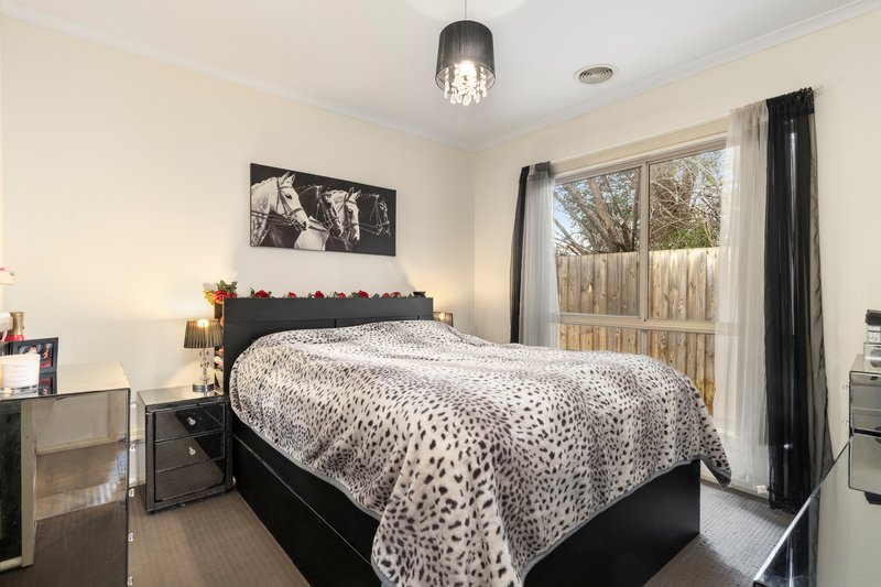 Photo - 13a Harry Street, Cranbourne VIC 3977 - Image 4
