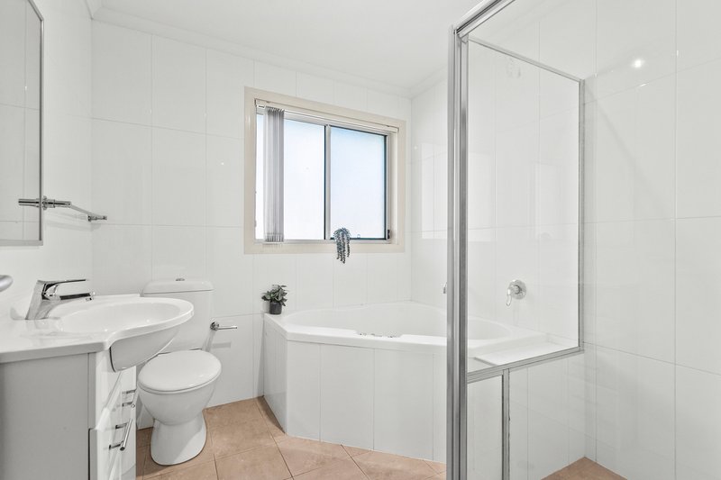 Photo - 1/3A Highway Avenue, West Wollongong NSW 2500 - Image 4