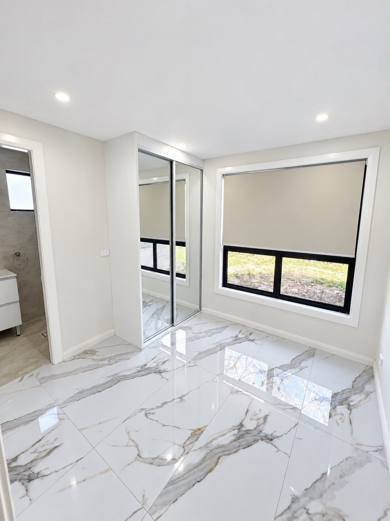 Photo - 13A Mistletoe Avenue, Macquarie Fields NSW 2564 - Image 4