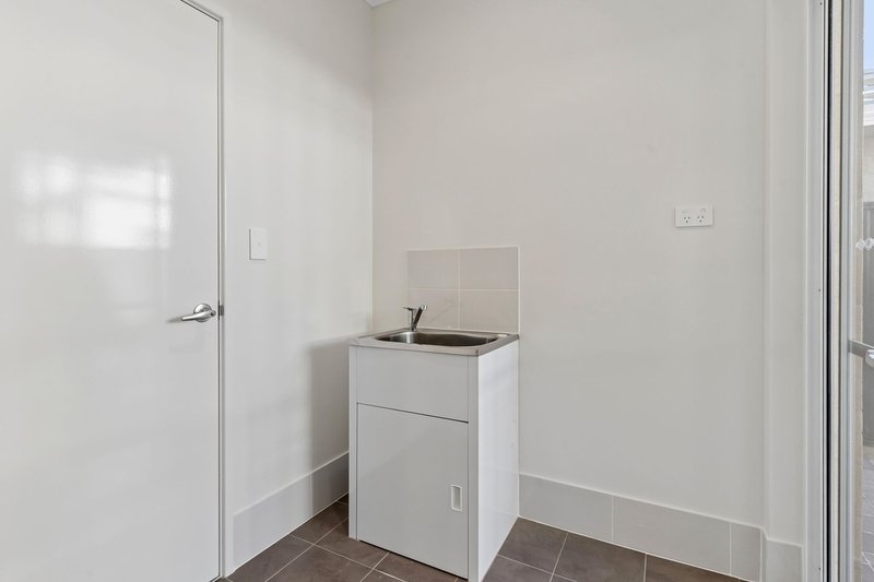 Photo - 13A Oakland Avenue, Cloverdale WA 6105 - Image 13