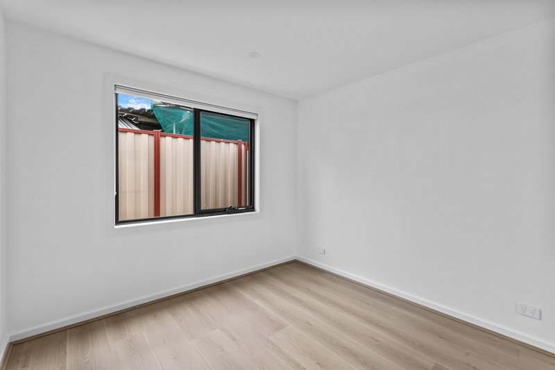 Photo - 13A Pyalong Crescent, Dallas VIC 3047 - Image 8