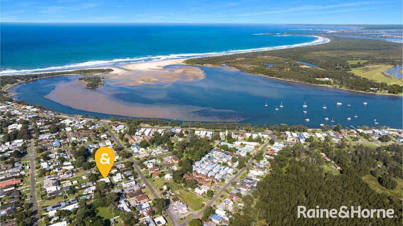 Photo - 13A Renown Avenue, Shoalhaven Heads NSW 2535 - Image 3