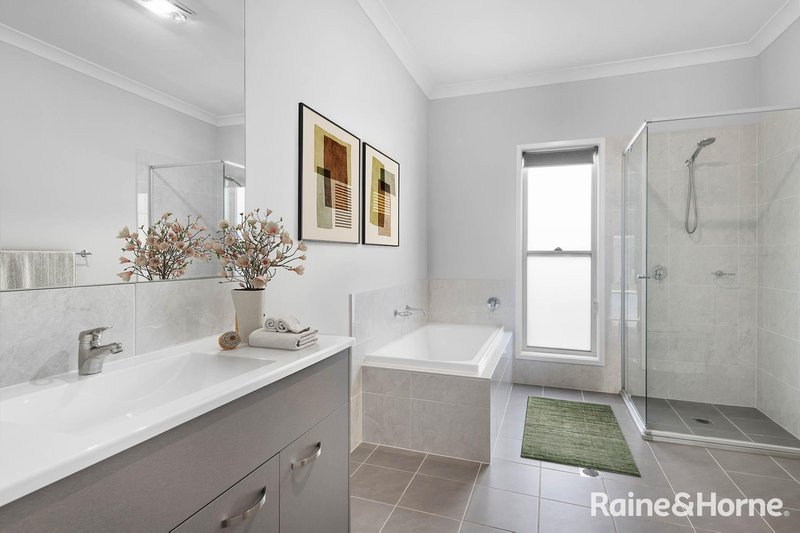 Photo - 13A Renown Avenue, Shoalhaven Heads NSW 2535 - Image 10