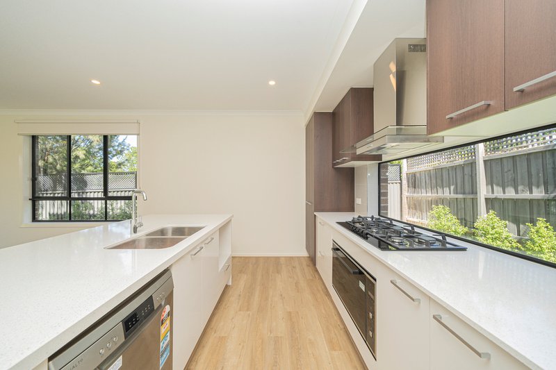 Photo - 13A Scott Grove, Burwood VIC 3125 - Image 9