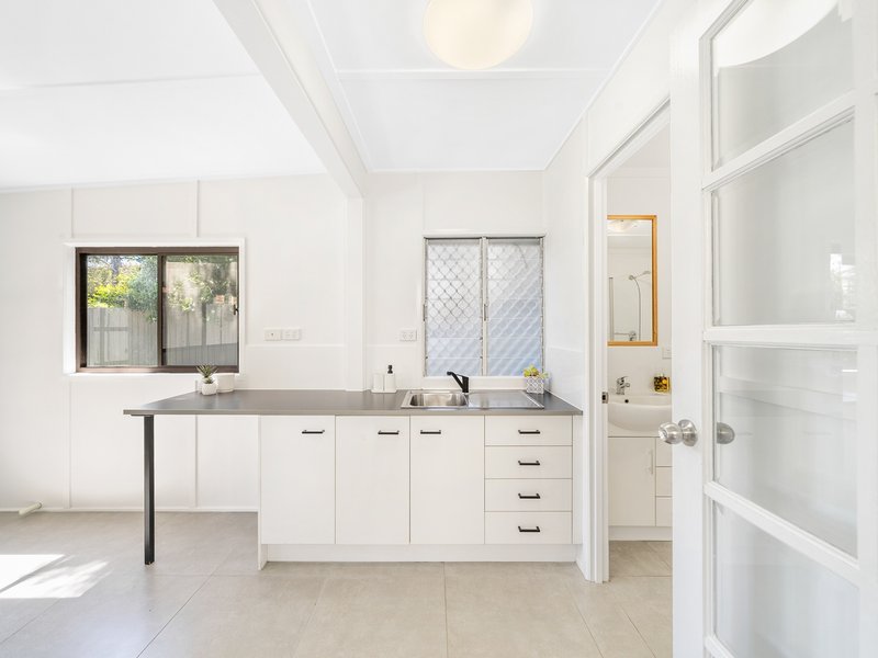 Photo - 13a Short Street, Woody Point QLD 4019 - Image 3