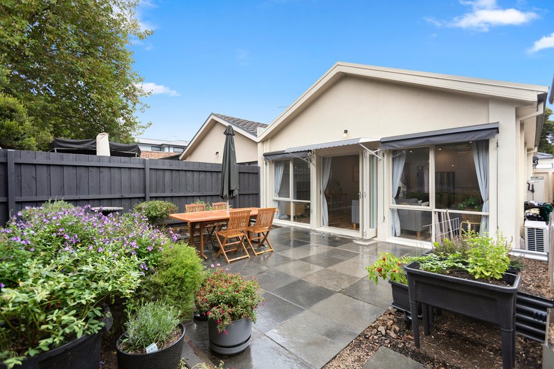 Photo - 13A Swinden Avenue, Cheltenham VIC 3192 - Image 15