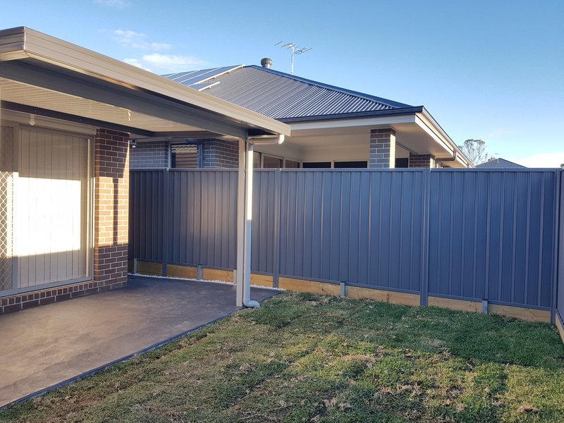 Photo - 13A Weaver Road, Edmondson Park NSW 2174 - Image 5