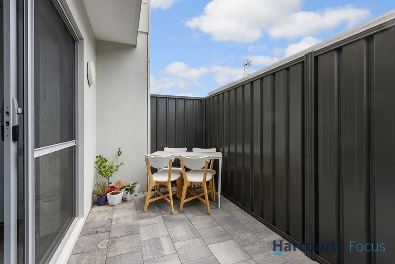 Photo - 13A/30 Bent Street, Cannington WA 6107 - Image 11