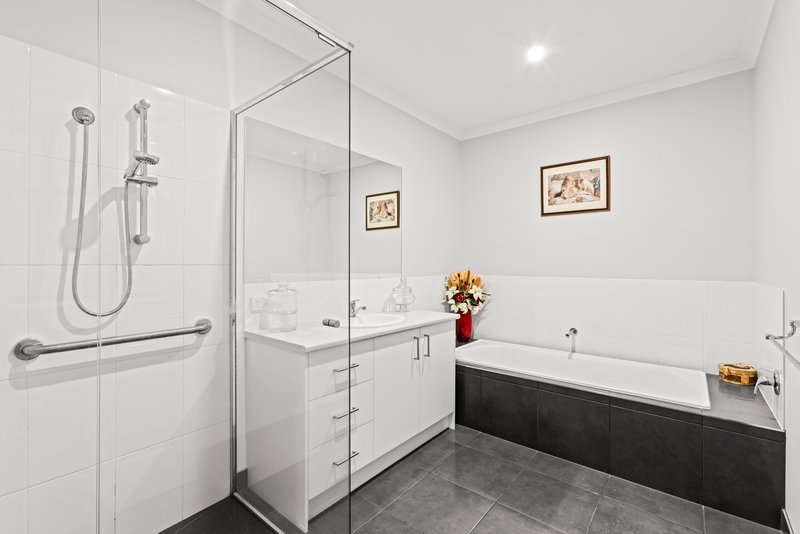 Photo - 13B Allambie Street, Leopold VIC 3224 - Image 10