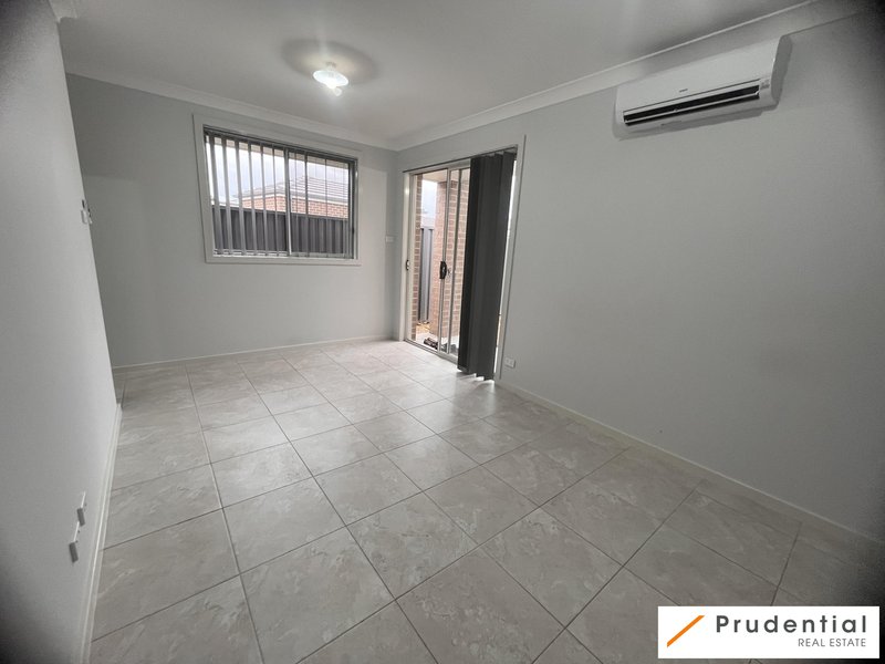 Photo - 13B Beryl Street, Catherine Field NSW 2557 - Image 4