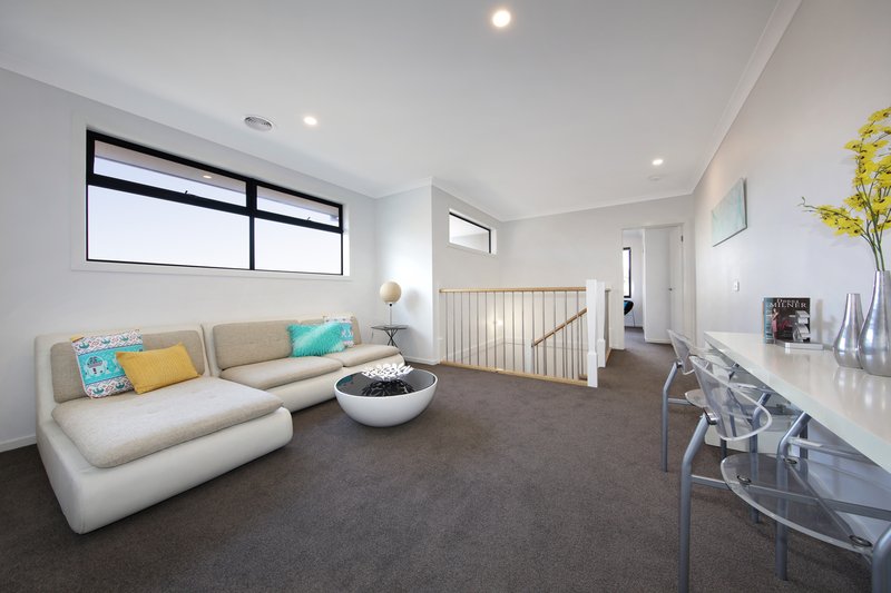 Photo - 13B Claronga Street, Bentleigh East VIC 3165 - Image 7