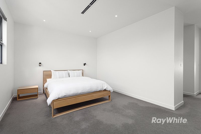 Photo - 13b Malane Street, Bentleigh East VIC 3165 - Image 6