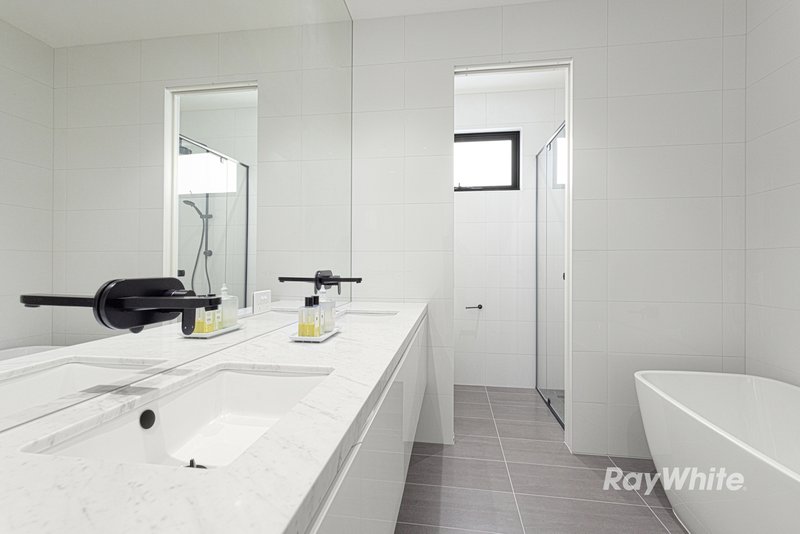 Photo - 13b Malane Street, Bentleigh East VIC 3165 - Image 8