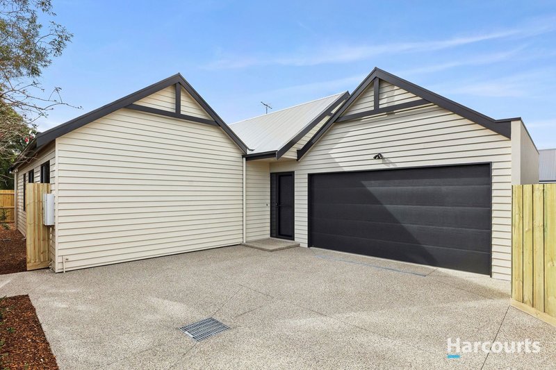 Photo - 13B Myrtle Grove, North Shore VIC 3214 - Image 2