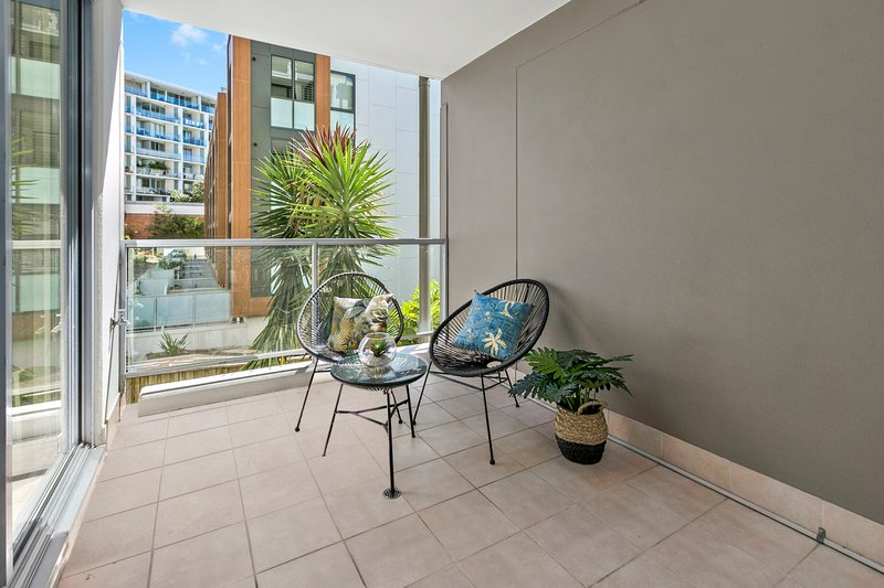 Photo - 13B/31-37 Pacific Parade, Dee Why NSW 2099 - Image 2