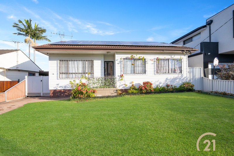 Photo - 14 - 14a Benelong Avenue, Smithfield NSW 2164 - Image 2