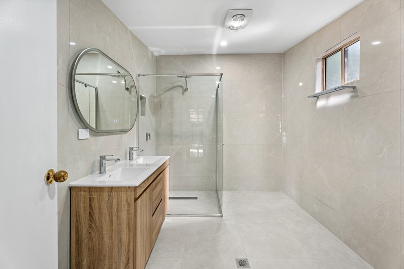 Photo - 14 & 14a Dent Street, Jamisontown NSW 2750 - Image 6