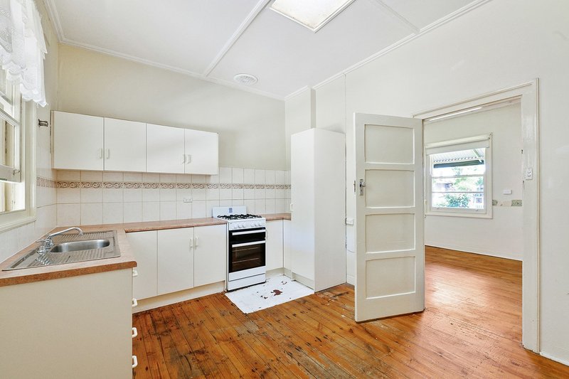 Photo - 14-14A Knight Street, West Richmond SA 5033 - Image 6