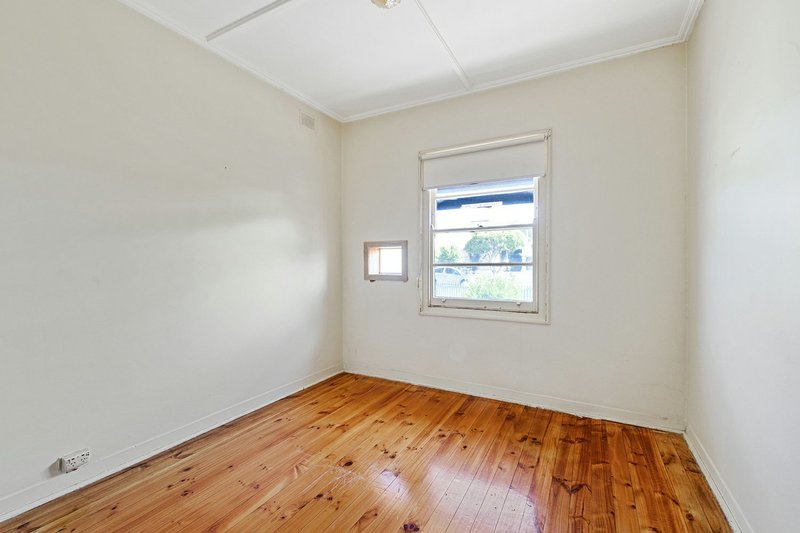 Photo - 14-14A Knight Street, West Richmond SA 5033 - Image 9