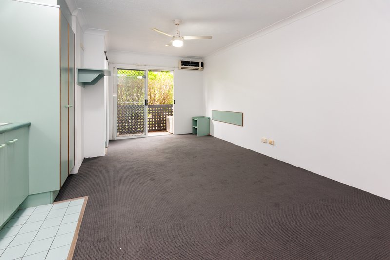 Photo - 14 & 15/592 Sandgate Road, Clayfield QLD 4011 - Image 6