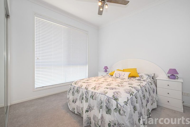 Photo - 14-16 Barr Place, Ningi QLD 4511 - Image 16