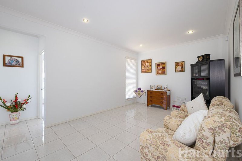 Photo - 14-16 Barr Place, Ningi QLD 4511 - Image 19