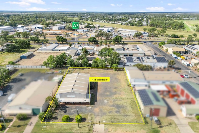 Photo - 14-16 Industrial Drive, Emerald QLD 4720 - Image 1