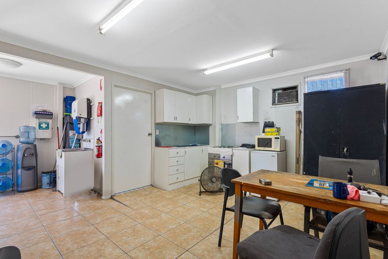 Photo - 14-16 Lower Cross Street, Goodna QLD 4300 - Image 4