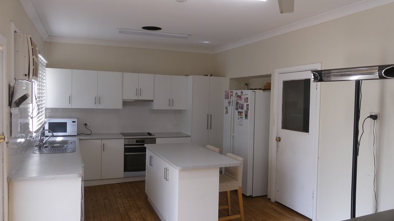 Photo - 14-16 Narromine Street, Nevertire NSW 2826 - Image 2