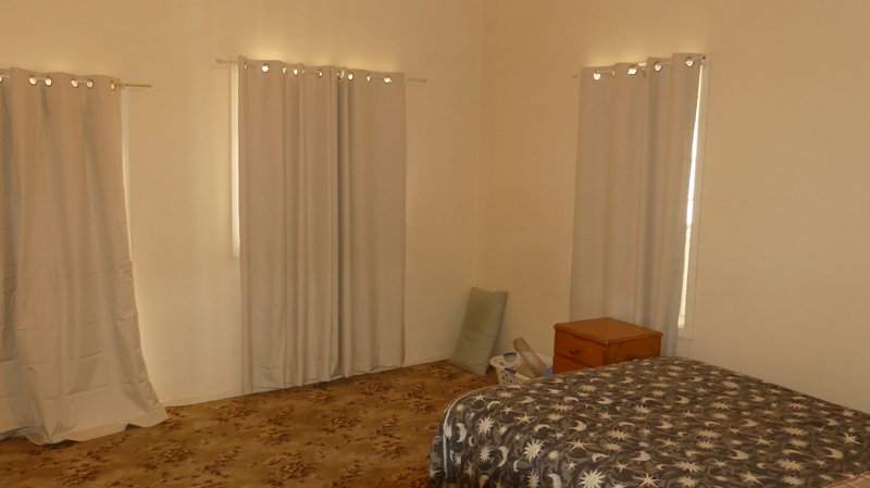 Photo - 14-16 Narromine Street, Nevertire NSW 2826 - Image 4