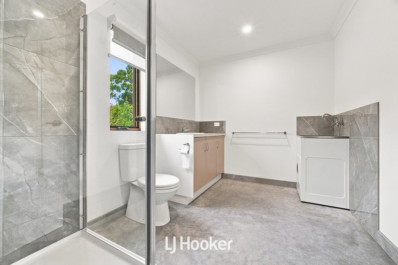 Photo - 14-16 Rockleigh Park Road, Narre Warren North VIC 3804 - Image 7
