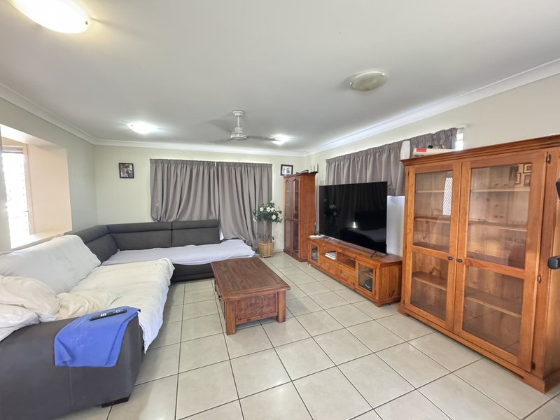 Photo - 14-16 Sapphire Cres , Bowen QLD 4805 - Image 9