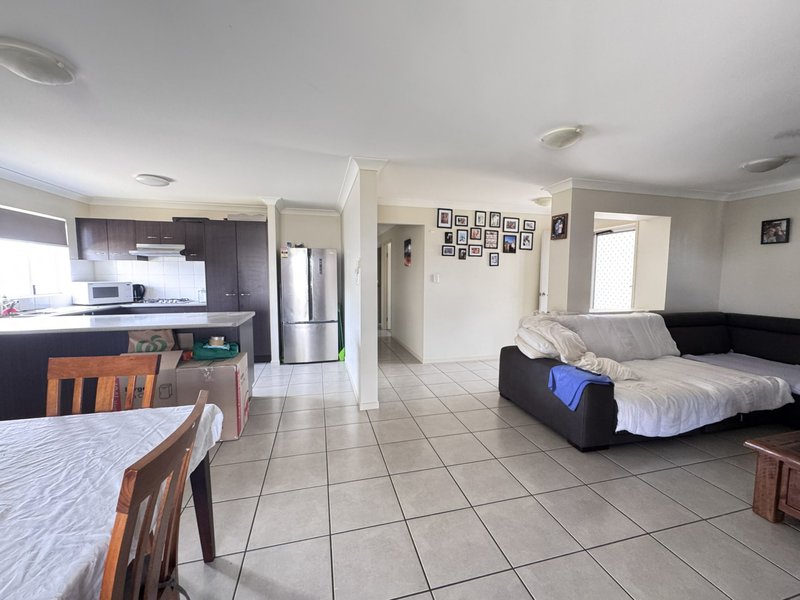 Photo - 14-16 Sapphire Cres , Bowen QLD 4805 - Image 12