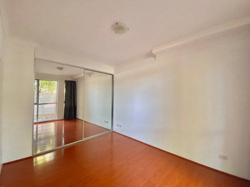 Photo - 1/4-6 Coleridge Street, Riverwood NSW 2210 - Image 3