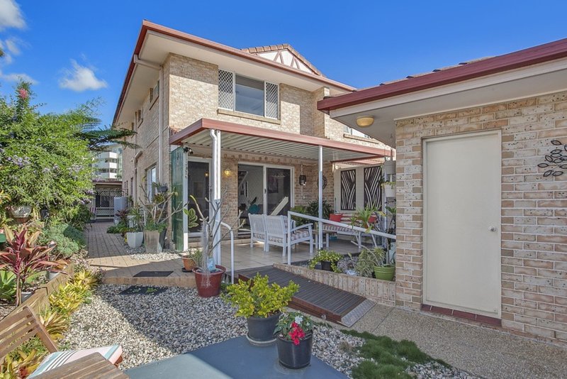 1/4-6 Snowgum Court, Burleigh Waters QLD 4220