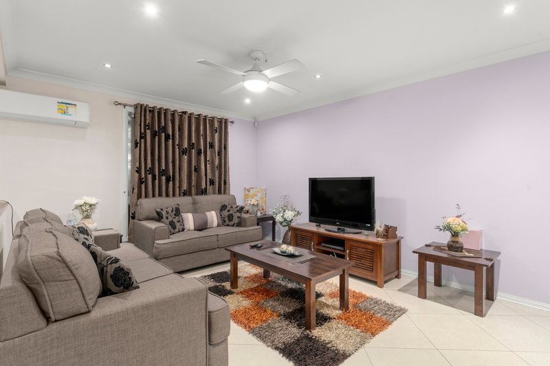 Photo - 14 Aaron Place, Plumpton NSW 2761 - Image 3