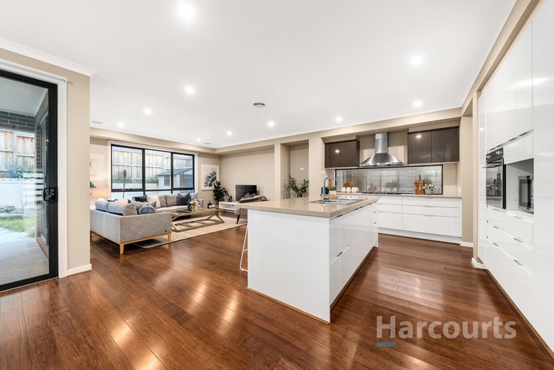 Photo - 14 Aberdeen Way, Wantirna VIC 3152 - Image 4