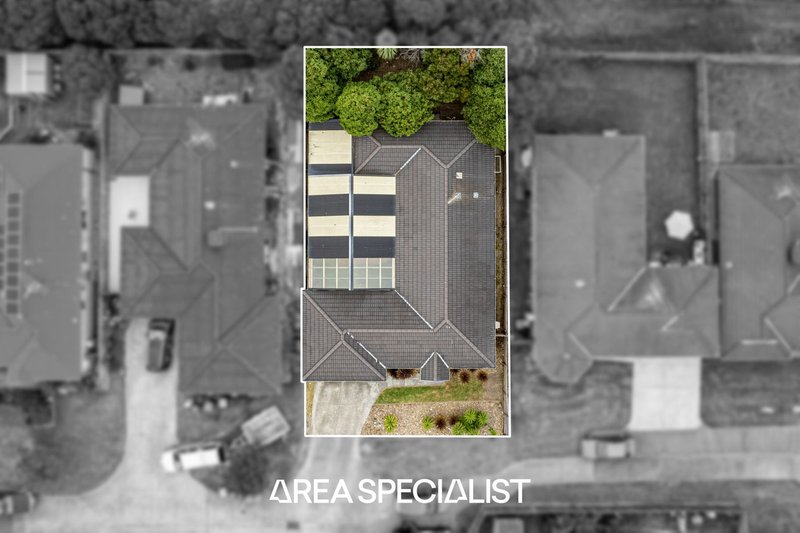 Photo - 14 Acre Court, Pakenham VIC 3810 - Image 16