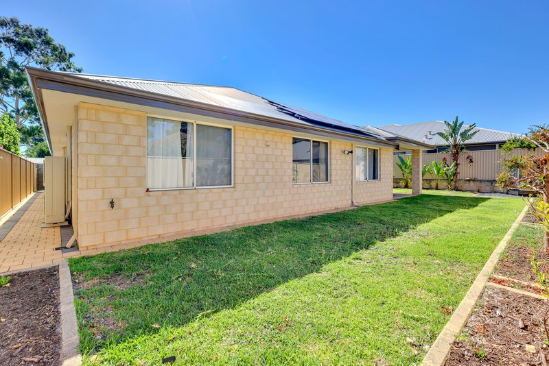 Photo - 14 Adenine Bend, Piara Waters WA 6112 - Image 30