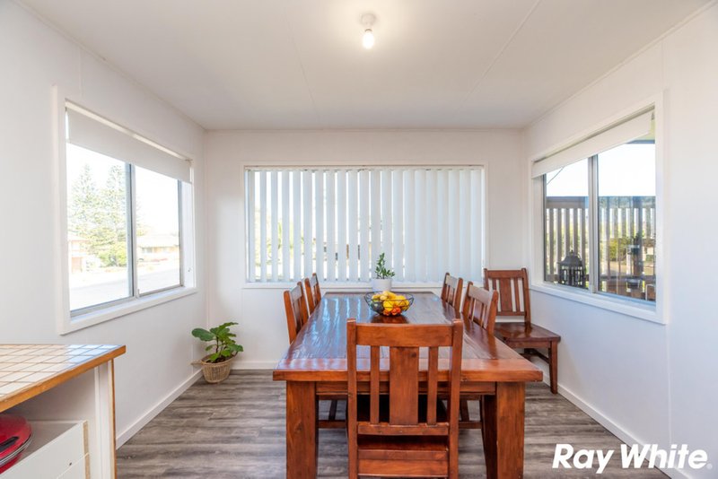 Photo - 14 Adina Close, Forster NSW 2428 - Image 2