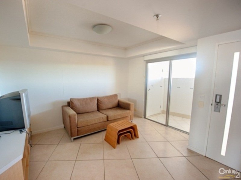 Photo - 14 Aerodrome Road , Maroochydore QLD 4558 - Image 4