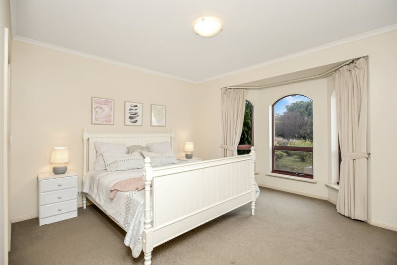 Photo - 14 Agnes Gillespie Drive, , Hayborough SA 5211 - Image 6