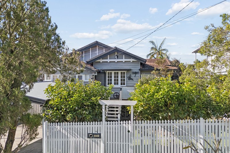 Photo - 14 Agnes Street, Holland Park West QLD 4121 - Image 1