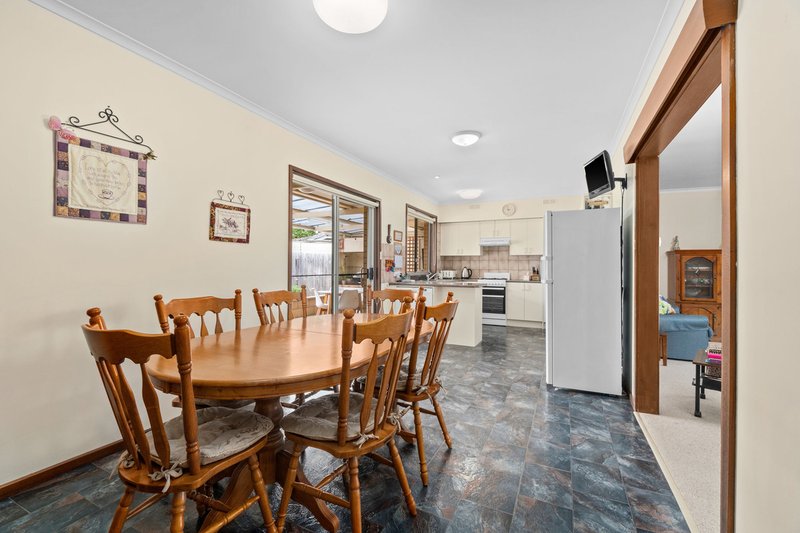 Photo - 14 Alameda Drive, Sale VIC 3850 - Image 5