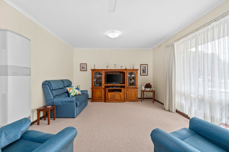 Photo - 14 Alameda Drive, Sale VIC 3850 - Image 6