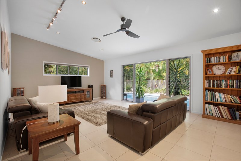 Photo - 14 Aland Place, Palmwoods QLD 4555 - Image 4