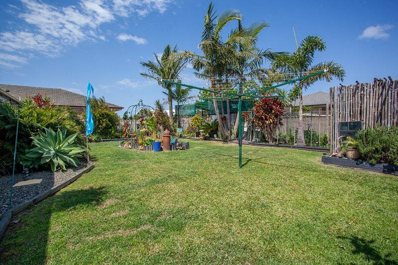 Photo - 14 Albatross Way, Old Bar NSW 2430 - Image 15