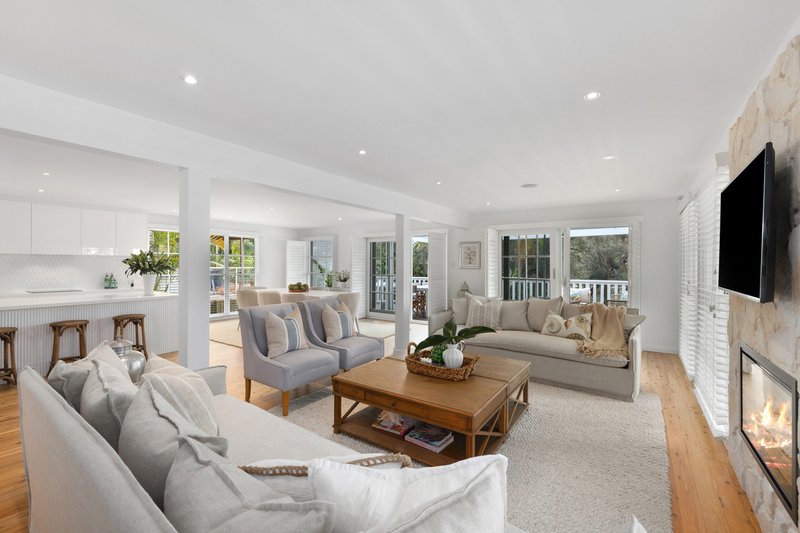 Photo - 14 Albemarle Street, Narrabeen NSW 2101 - Image 6