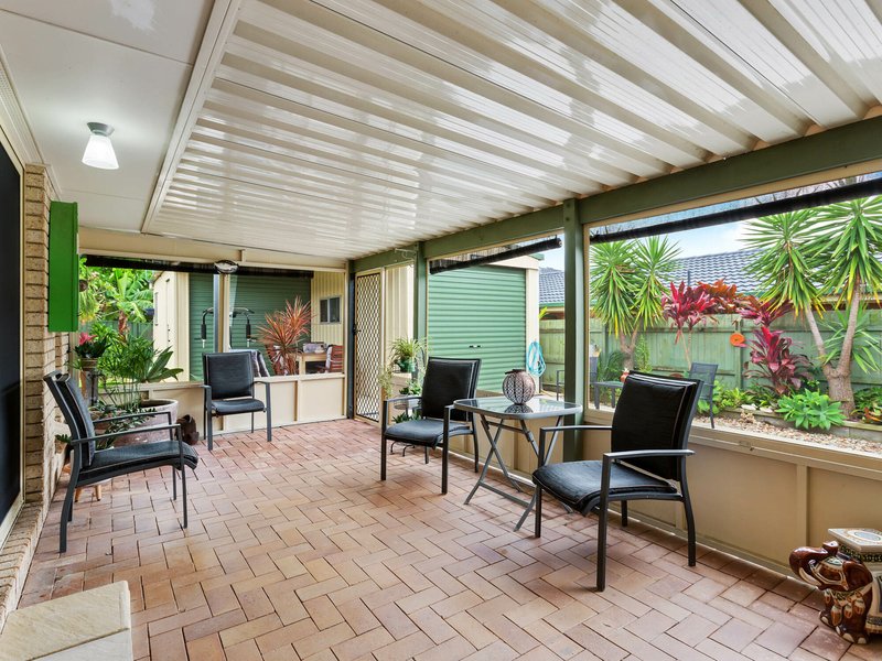 Photo - 14 Albert Pl , Sandstone Point QLD 4511 - Image 14