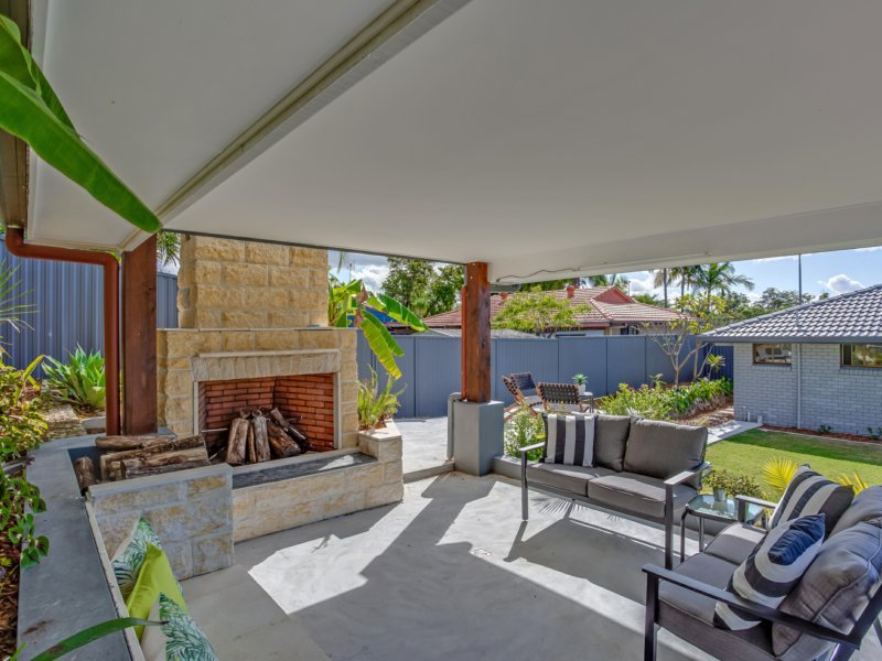 Photo - 14 Alexander Drive, Highland Park QLD 4211 - Image 2